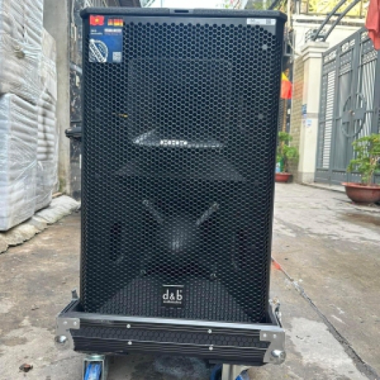 HT 30 thành phẩm d&b acoustic phiên bản v2 bass trép felix